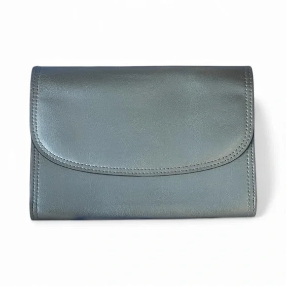 Elegant Gold Tone Faux Leather‎ Clutch with Magnet Closure