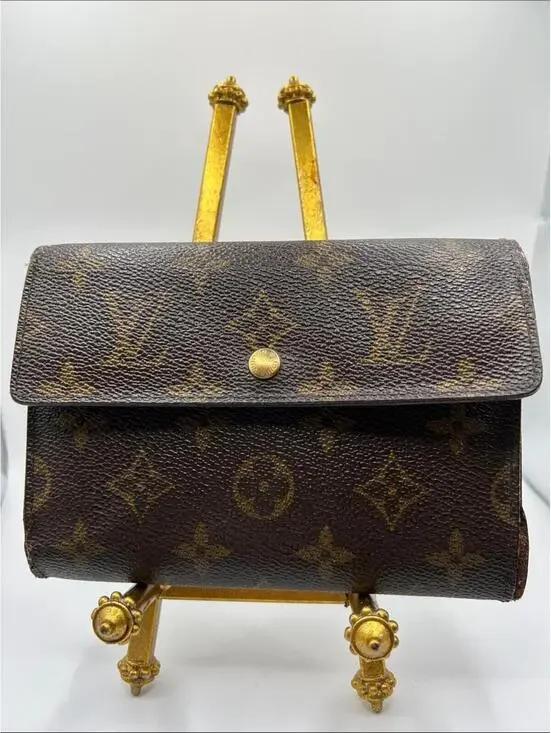Louis Vuitton Porte Tresor Etui Papiers Trifold Wallet monogram canvas Good/Fair