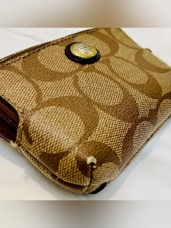Coach Signature Coated Canvas Double Zip ID Wallet - Khaki/Brown