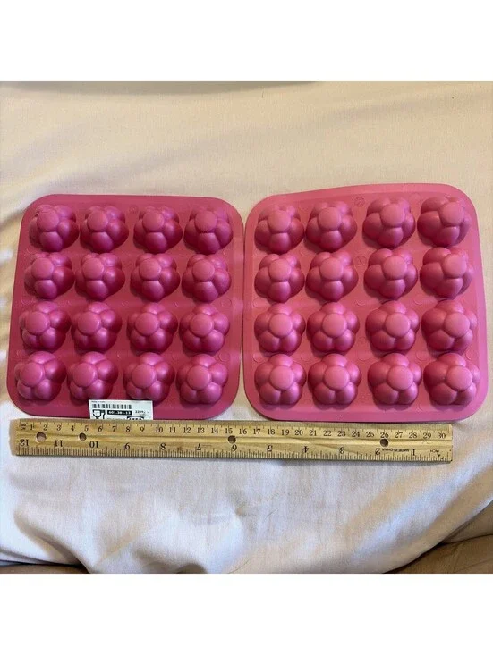 IKEA PLASTIS Set of two pink flower ice cube tray mold silicone casting