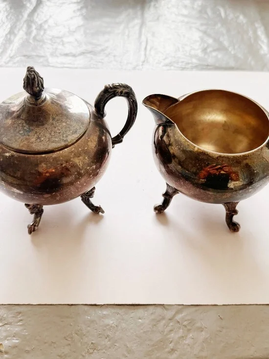 Vintage Sheridan Silver on Copper Footed Covered Sugar Bowl & Creamer Set