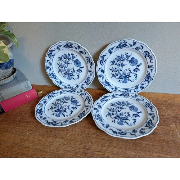 Blue Danube Vintage Bread and Butter Plate Set of 4 Blue Onion Scalloped 6.75