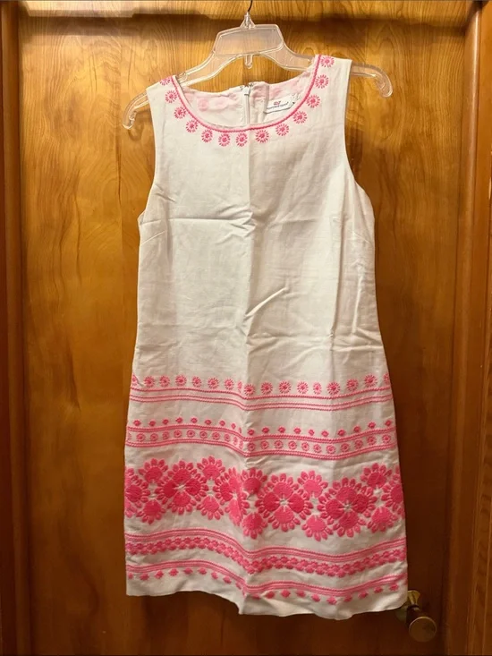 Vineyard Vines White Sleeveless Dress with Pink Embroidery