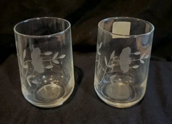 Set of 2 Princess House VTG Etched Heritage Crystal Juice Glasses 3