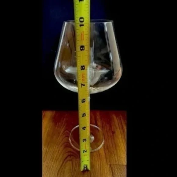 Elegant Wine Glasses - Set of 2