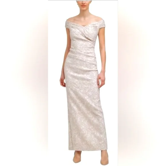 CALVIN KLEIN Womens Beige Back Slit Short Sleeve Full-Length Formal Gown NWT 12