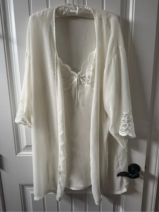 Silk-Feel Ivory Lace Trim Robe and Chemise Set