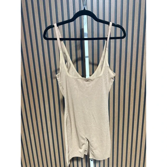 SKIMS NWT Sheer Sculpt Bodysuit - Large