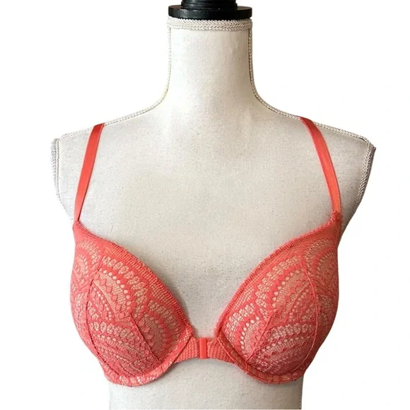 Victoria’s Secret Very Sexy‎ Lace Push Up Bra Women’s SZ 32DD in Coral