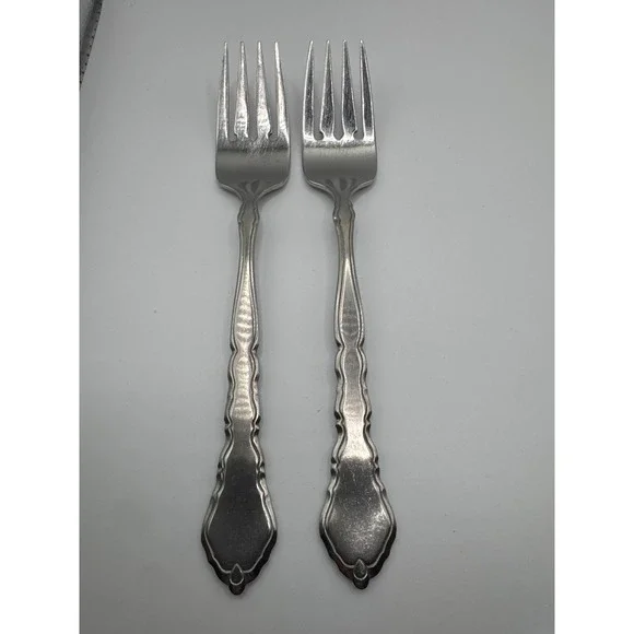 Oneida Royal Chippendale Stainless Salad Forks Set of 2 USA Glossy Scalloped