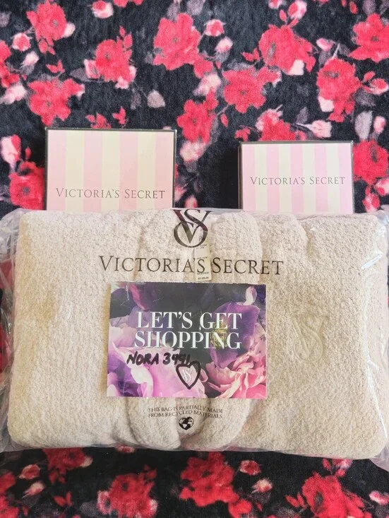 Victoria's Secret Chenille Hooded Long Robe Size M/L NWT