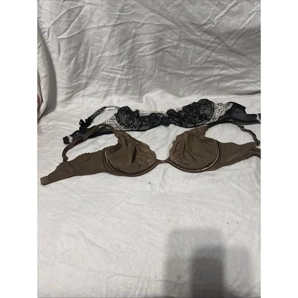 Lot Of 2 Bras 34D Victoria's‎ Secret Lace Bra Black Jezebel Tan Very Sexy