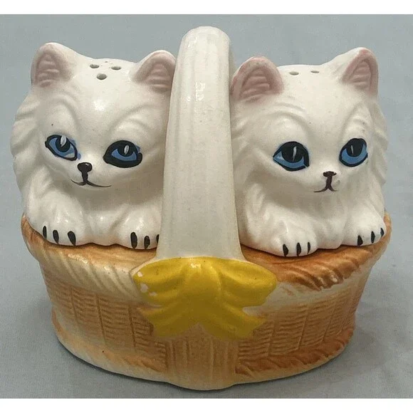 Vintage Ceramic White Cats in Basket Salt Pepper Shaker Set Japan