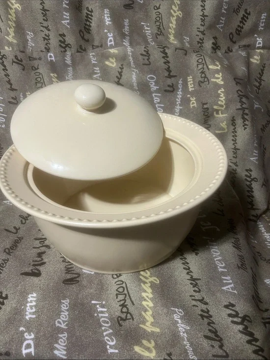 Dansk “Rondure” Cream Ceramic Covered Casserole Dish
