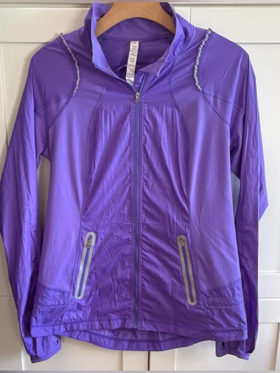 LULULEMON SIZE 8 PURPLE NOTHIN BUT RUN JACKET LIGHTWEIGHT GREAT PRE-OWN