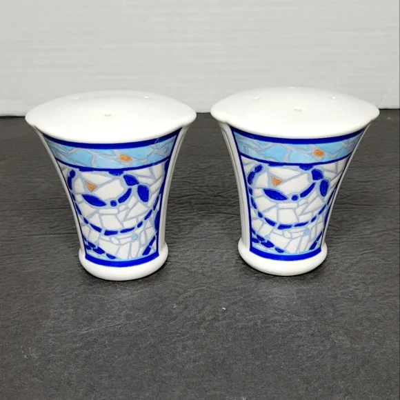 Pfaltzgraff Monaco Collection Blue White Mosaic Salt and Pepper Set