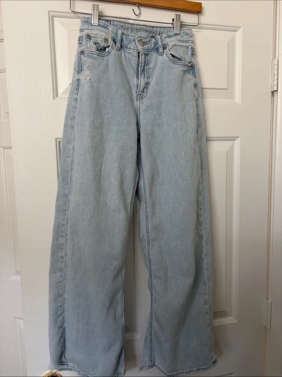American Eagle Outfitters Light Blue Wide-Leg Jeans
