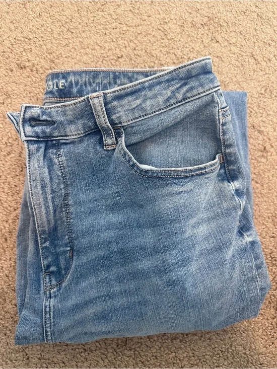 American Eagle Outfitters Light Blue Slim Straight Jeans