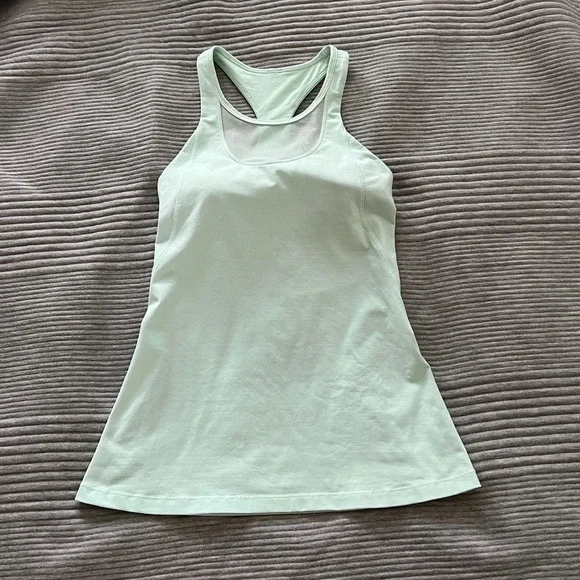Lululemon Women’s Mesh With Me Sporty Tank Top Sea Mist Shelf Bra Workout Gym 6