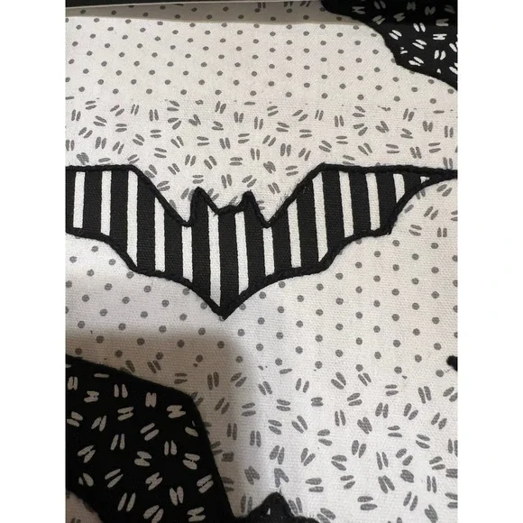 Rachel Zoe Reversible Table Runner 16