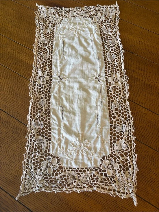 Vintage Cream Embroidered Table Linen