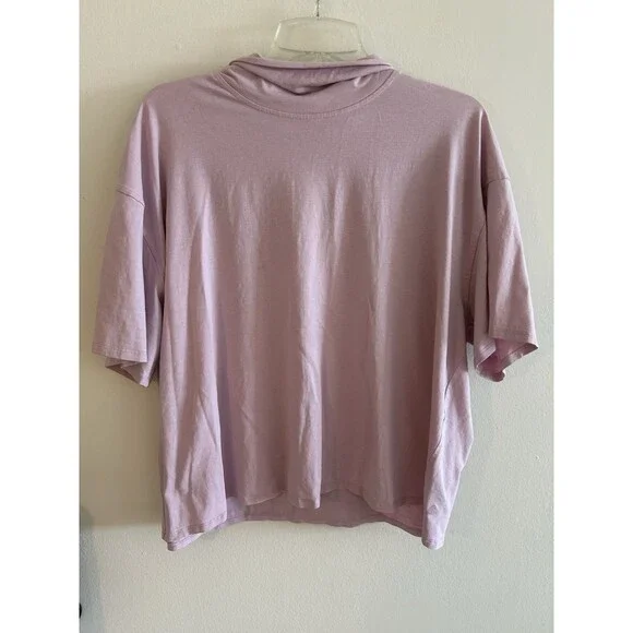 Lululemon Short Sleeve Turtleneck  Pink T-Shirt Size
