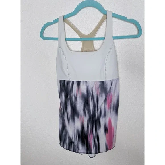 Lululemon Venus Tank Top Womens Sz‎ 8 Mirage Racerback Athleisure