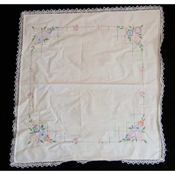 Vintage Hand‎ Embroidered Floral Lace Tablecloth & Cross Stitch Topper Set White