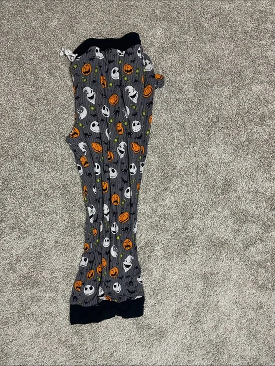 Disney Gray Halloween Jack Skellington & Pumpkin women’s pants