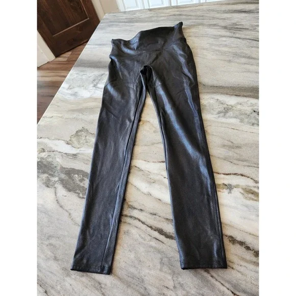 Spanx Black Coated Faux‎ Leather Leggings Full Length Size Small