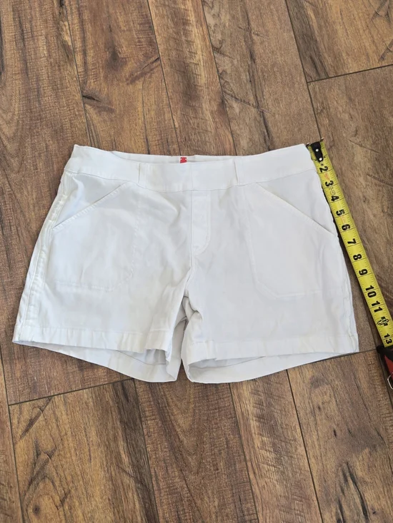 SPANX White Casual Stretch Pull On Shorts