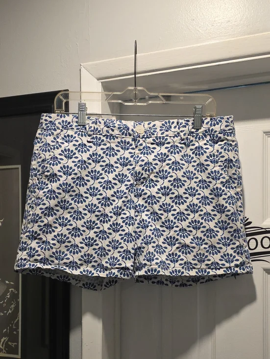 Liz Claiborne White and Blue Floral Bermuda Shorts