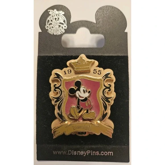 Disneyland Resort 3D 1955 Shield Crown Mickey Mouse Official Trading Pin
