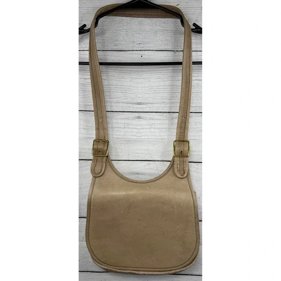 Vintage Coach‎ Leatherwear Saddle Bag Tan Leather Crossbody Shoulder Bag