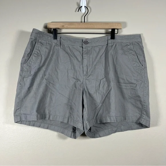Natural Reflections Women’s Plus Size 20W Gray Casual Shorts