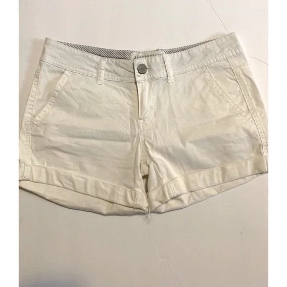 NWOT Aeropostale Midi Twill Shorts Size 4