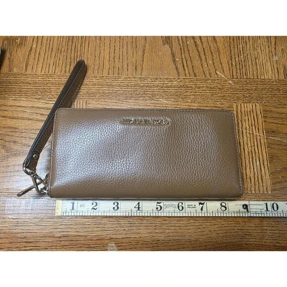 Michael Kors Brown Leather Zip Around Wallet Wristlet  Full Size
