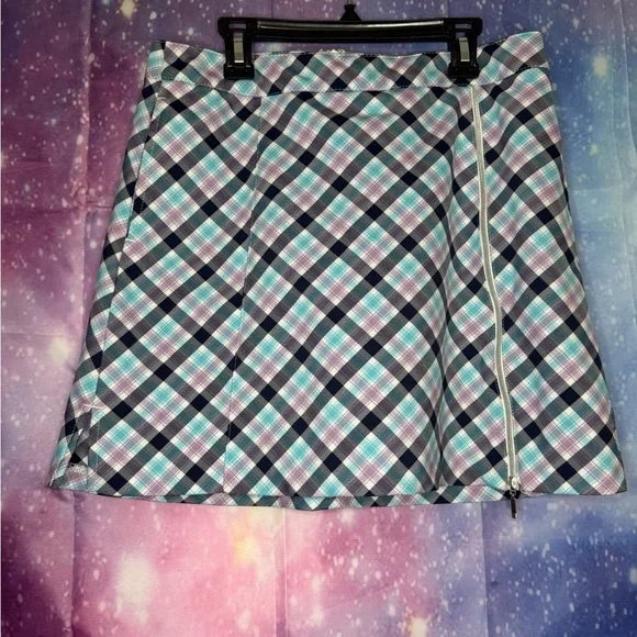 Lady Hagen plaid zip up skirt 🛍