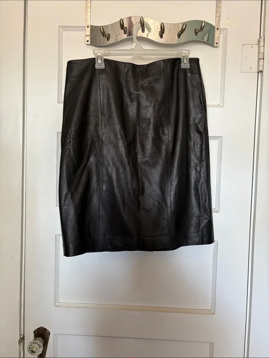 Talbots Classic Black Leather Pencil Skirt Size 12