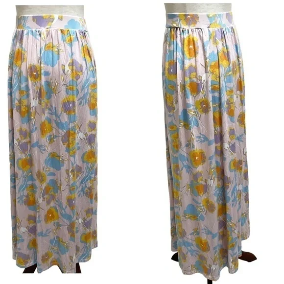 NWT Rachel Pally Floral Garden Jersey Slim Skirt Size Medium