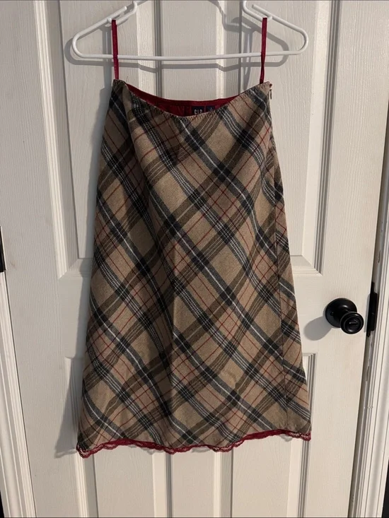 Lined Wool Plaid A-Line Midi Skirt in Beige with Red Trim