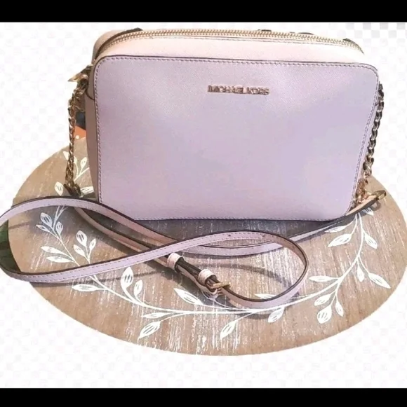 Michael Kors Light Pink/Rose Jet Set Medium Leather Crossbody