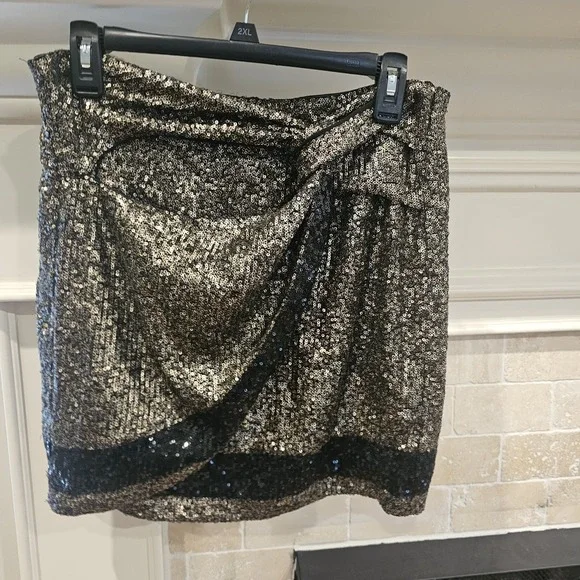 Wildfox Sequin Gold Black Large Skirt