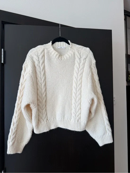 Mango Cream Chunky Cable Knit Sweater – Size Medium