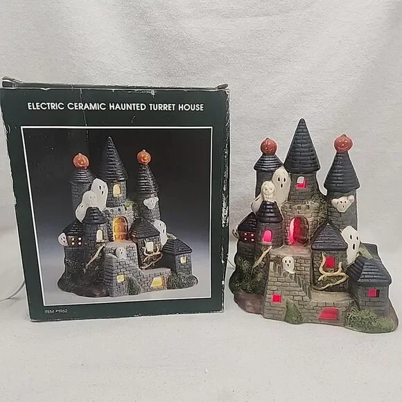 House Haunted Turret Lighted Ceramic Halloween Castle #1962 Pacific Rim Vintage