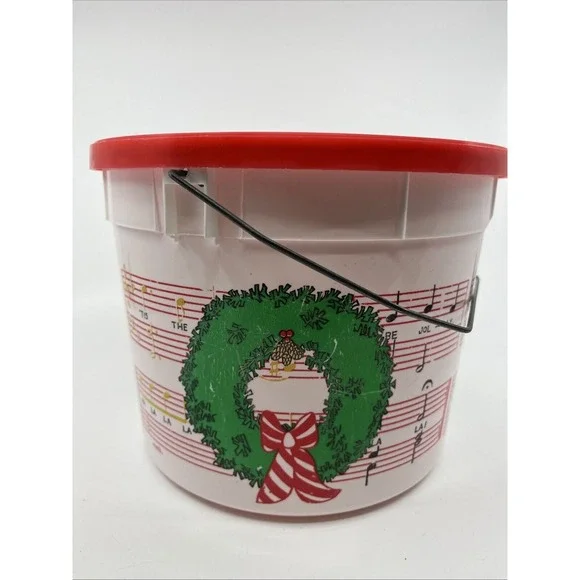 Vtg Christmas‎ Shamrock Bucket Pail Music Sheet Caroler Tree Wreath 6.5