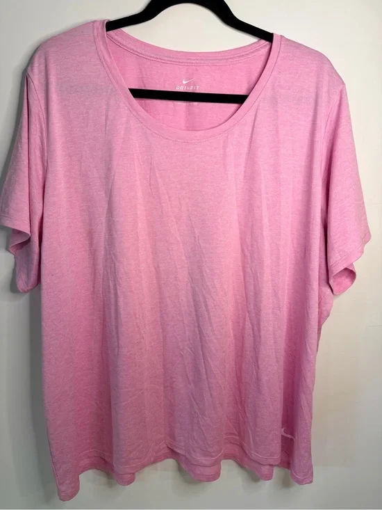 Nike pink plus size scoop neck tee
