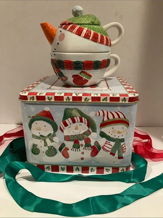 Festive Snowman Tea Cup & Lid Set - Red, Green, White