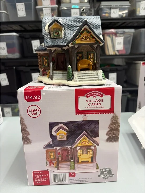 Holiday Time Country Charm Collection Village 2018 Porcelain NO LIGHT