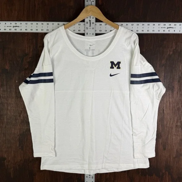 Nike‎ Michigan Wolverines Spirit Jersey Style Logo Long Sleeve Shirt Women Large
